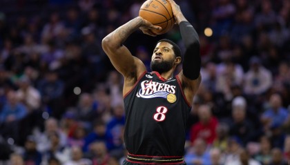 开云体育-中规中矩！保罗·乔治12中6拿到14分4板5助2断 正负值+9