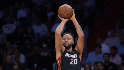 开云体育-⚒️李凯尔生涯至今效力6队：马刺 灰熊 森林狼 勇士 热火 爵士