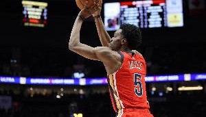 赫伯特-琼斯提前续约合同细节：起薪2090万 最后一年2420万