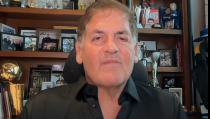 开云体育-库班坦言Shams助力关键交易：欧文加盟与续约背后的友谊力量